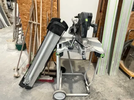 Festool KS 120 EB Kapex Gehrungssäge mit Ständer und Führungsschienen einschließlich Handwerkzeugen – RESALE