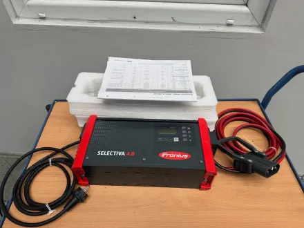 2022 Fronius Selectiva 4.0 4060 3.280W 48V 60A Gabelstapler Hubwagen stacker Ameise Ladegerät – RESALE