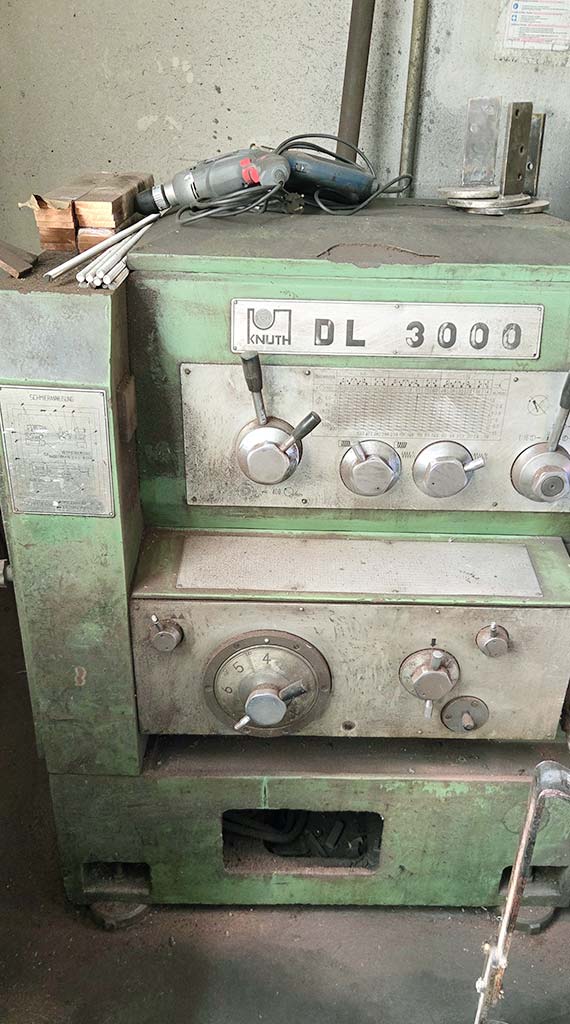Knuth DL 3000 Drehmaschine