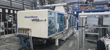 Krauss Maffei KM 350-1400-390 CZ Spritzgießmaschine – RESALE