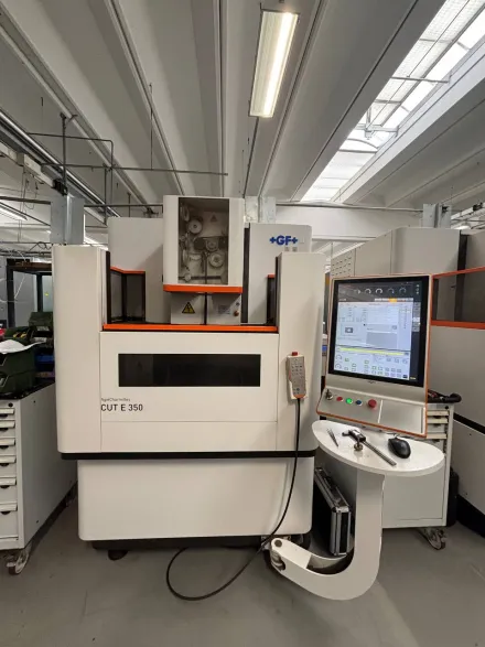 Agiecharmilles CUT E 350 Drahterodiermaschine – RESALE