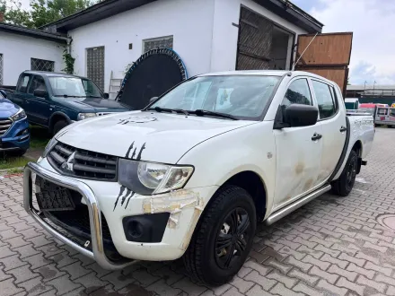 2011 Mitsubishi L200 KA0T 2.5 4x4 Doppelkabine Pickup, EZ 2011, 259.942 km – RESALE