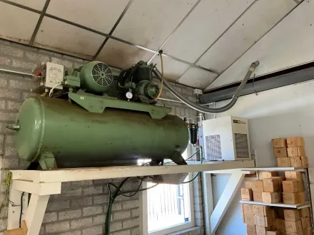 Kolbenkompressor und Polair Hiross Lufttrockner – RESALE
