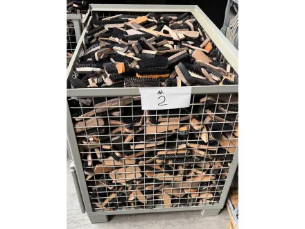 Großer Posten original Bundeswehr Schuhbürsten – RESALE