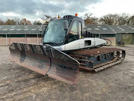 2003 Leitwolf Prinoth S-W1200m Schneetreiber mit Schneefräse und Rutsche – RESALE