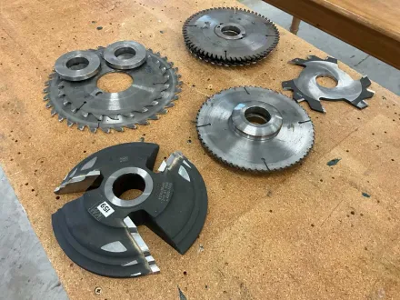 Verschiedene Fräswerkzeuge (5x) – RESALE