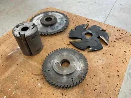 Verschiedene Fräswerkzeuge (4x) – RESALE