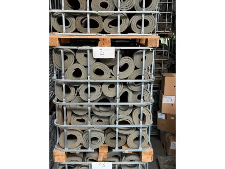 Posten 50 original Bundeswehr Isomatten in oliv – RESALE