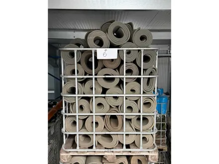 Posten 50 original Bundeswehr Isomatten in oliv – RESALE