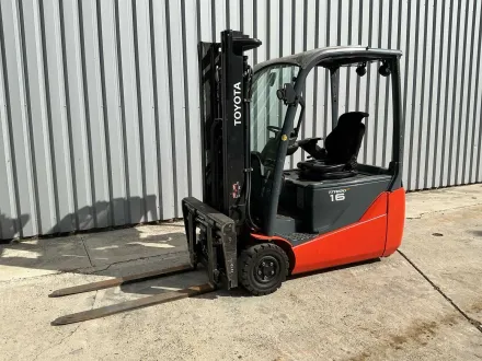 2018 Toyota 8FBE16T Traigo 16 Elektro-Gabelstapler mit Batterieladegerät – RESALE
