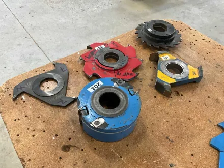 Verschiedene Fräswerkzeuge (5x) – RESALE