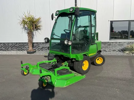 2010 John Deere 1565 4WD Reitmäher – RESALE