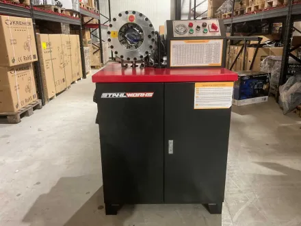 Stahlworks Hydraulik-Schlauchpresse – RESALE