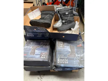 Posten mit 17 Paar 101 INC Security Cold Weather Boots in Schwarz – RESALE