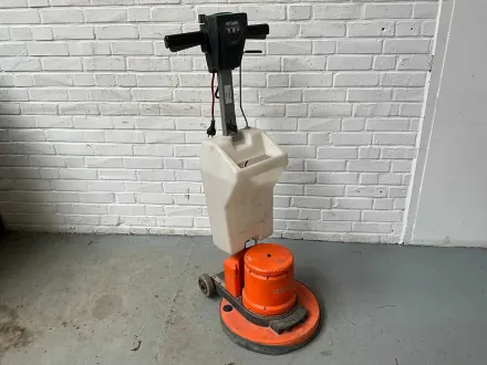 Numatic HFM 1515 Einscheibenmaschine – RESALE