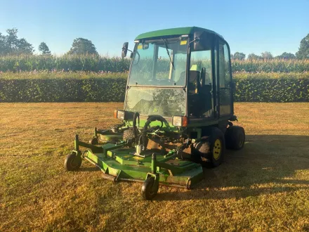 2012 John Deere 15 S.II BM Aufsitzmäher – RESALE