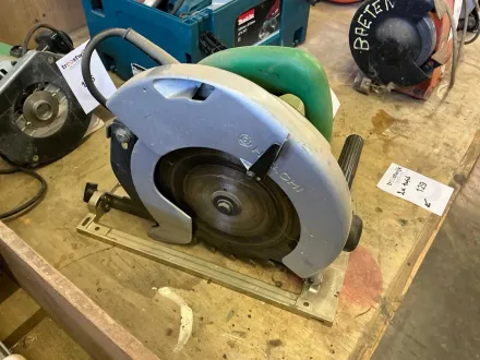 Hitachi C9U Kreissägemaschine – RESALE