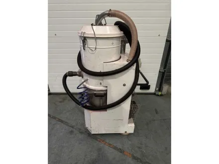 Nilfisk CFM - 2008 - 3306 Z21 - Staubsauger – RESALE