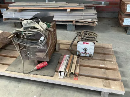 Verschiedene Elektrodenschweißmaschinen (2x) – RESALE