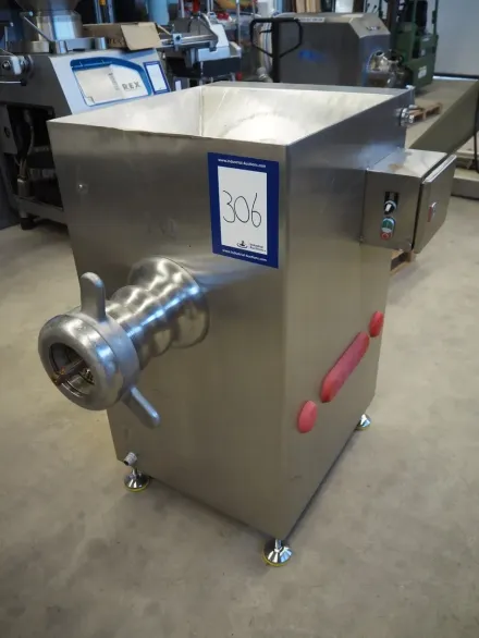 Laska grinder, type: W130, serial number: 15361, y – RESALE