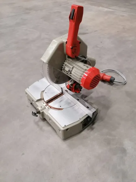 Omga T55 300 Kappsägen – RESALE