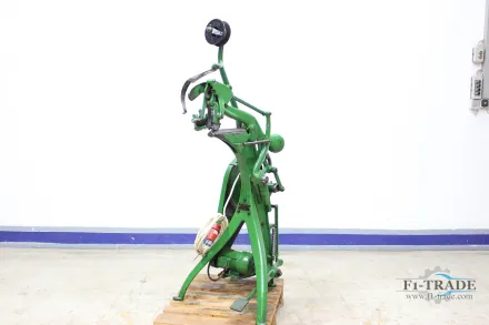 Polygraph 790 Eckenheftmaschine Drahtheftmaschine / Corner Stitc – RESALE