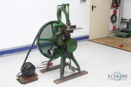 Gebrüder Brehmer ST Antike Drahtheftmaschine / Antique Stitching machi – RESALE