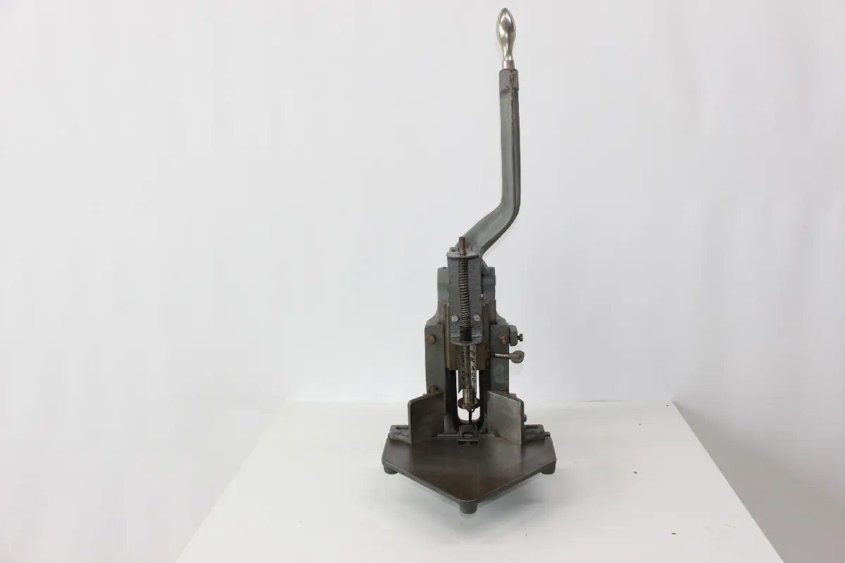 Tränklein EK Eckenrundstossmaschine / Corner Rounding machine
