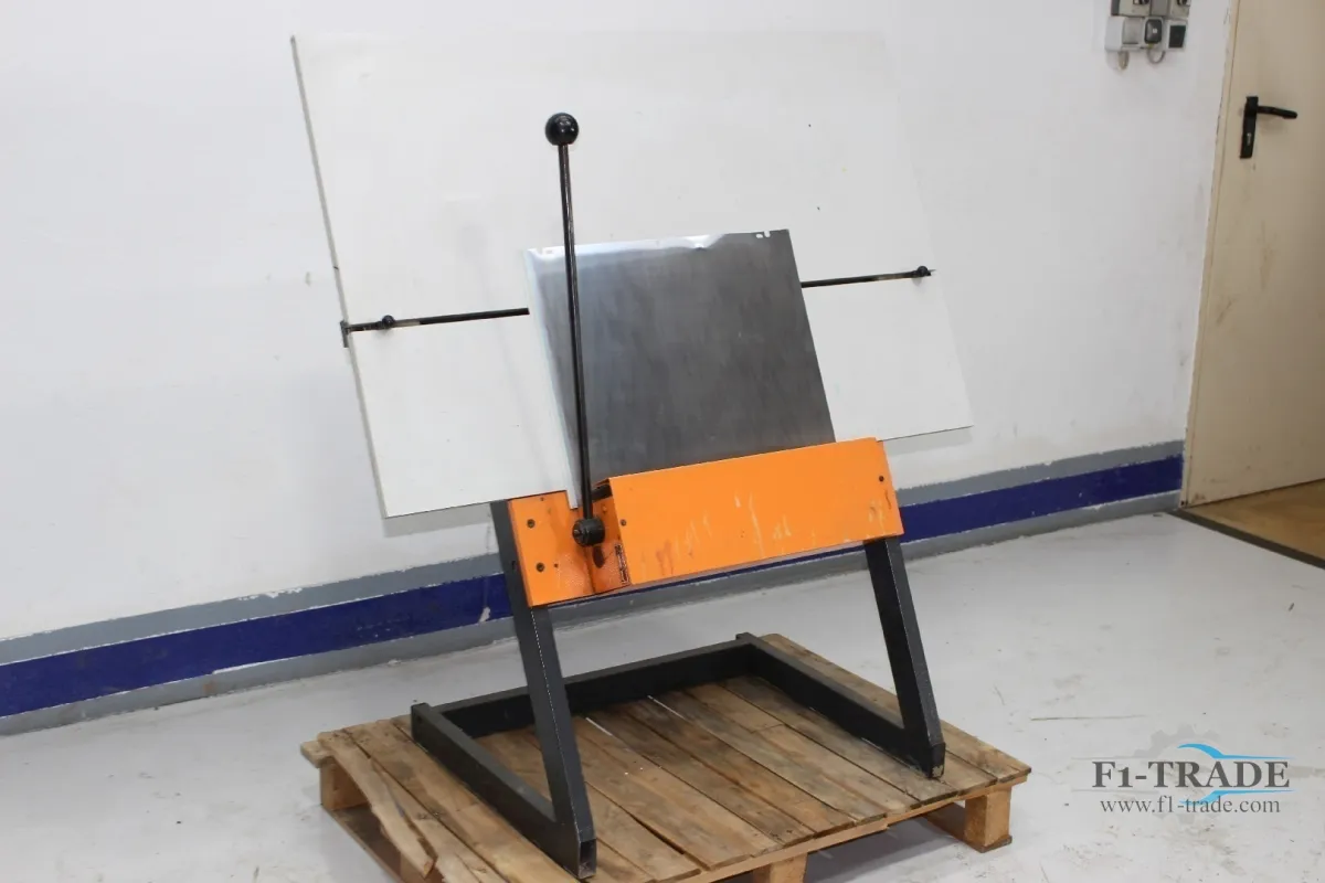 Bacher 2048 Palttenstanze / Plate Punch