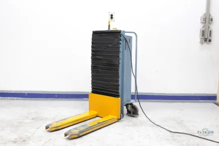 Butler 1200 Stapellift  / Stack Lift – RESALE