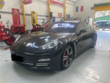 Porsche - Panaméra 4 - Platin-Edition - Auto - 2013 – RESALE
