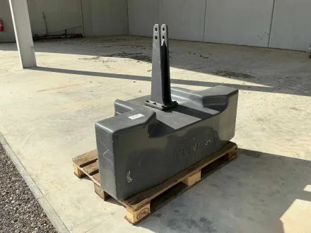 Fendt Frontgewicht 1800kg – RESALE