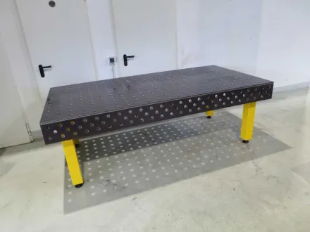 WMT P-2400 X 1200 EG Schweißtisch / Lochtisch – RESALE