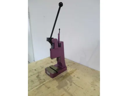 BERG & SCHMID HK 1700 Kniehebelpresse – RESALE