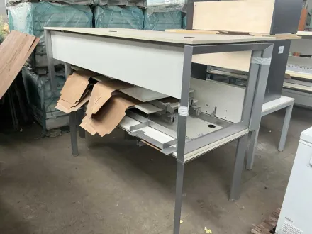 Schreibtisch (3x) – RESALE