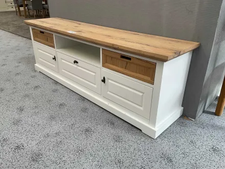 TV-Schrank – RESALE