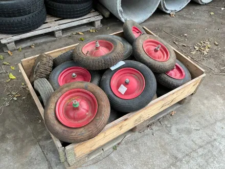 Reifen, Felgen und Felgen – RESALE