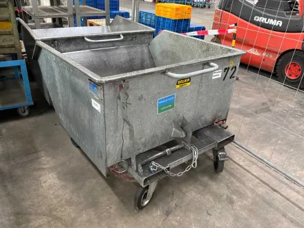 1992 BAUER Späne Kippbehälter – RESALE