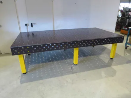WMT P-2990 X 1490 EG Schweißtisch / Lochtisch – RESALE