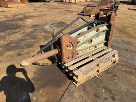 Furukawa 15/20-Tonnen-Hammer für den Bagger – RESALE