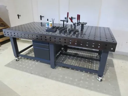 WMT P-2400 X 1200+ Schweißtisch / Lochtisch – RESALE