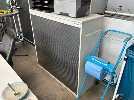 SIDE-BOARD – RESALE