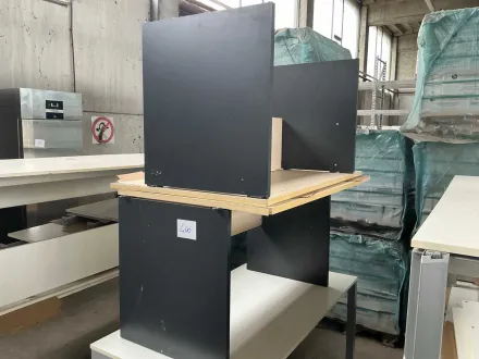 Schreibtisch (3x) – RESALE