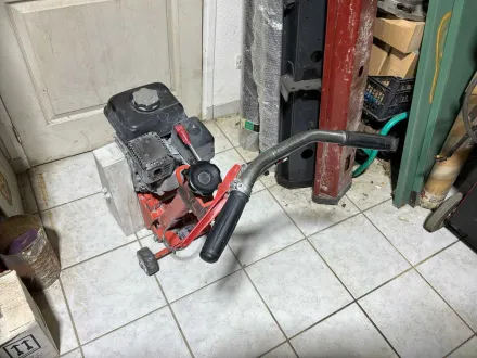 HUSQVARNA – Hobelmaschine – RESALE