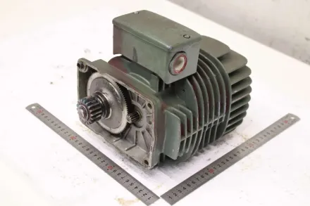 Mannesmann Demag 13/6 PF 8/2 Getriebemotor 0,07/0,27 kW 680/2900 U/min U/min – RESALE