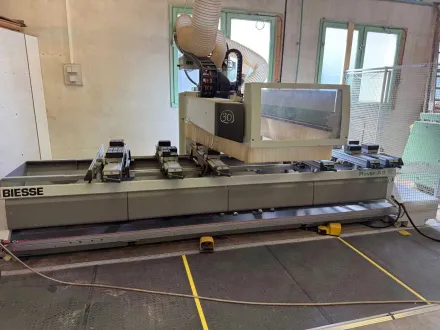 BIESSE ROVER Ein 3,30 CNC Bearbeitungszentrum – RESALE