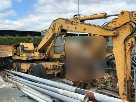 1980 LIEBHERR A911C Radbagger – RESALE