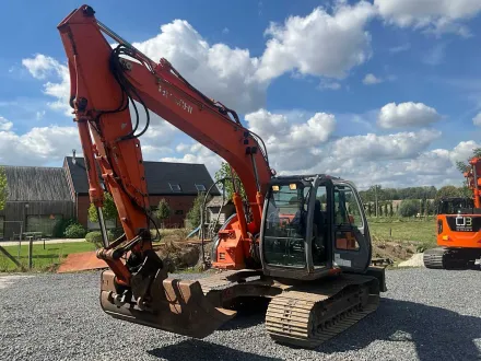 2007 Hitachi Zaxis ZX 135 US Kappenbagger – RESALE