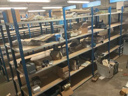 Industriegeräte-Bündel (Tastatur, Bildschirm, Druckanzeige) – RESALE