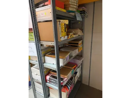Lagerregal ohne Inhalt – RESALE